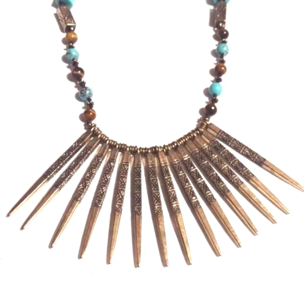 LUCKY BRAND SPIKED BRASS GOLD WITH TURQUOISE ACCENTS TRIBAL 24-26" NECKLACE - Picture 2 of 11